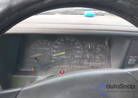 1997 GMC Sierra 2500 Sl z USA, uszkodzony, nr VIN 1GTGC24R1VZ548327